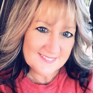 Meet your Posher, Roxanne